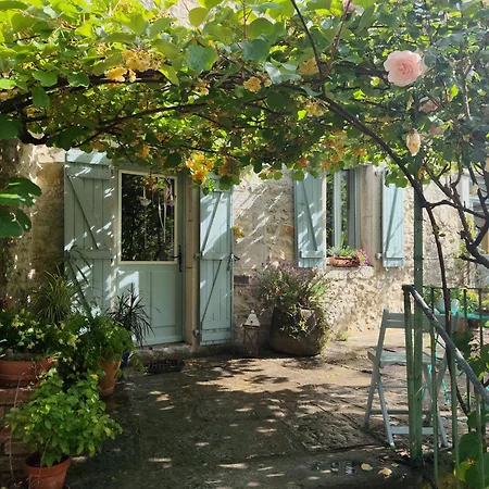 La Serenite Ardechoise Proche Les Vans Saint-Andre-de-Cruzieres